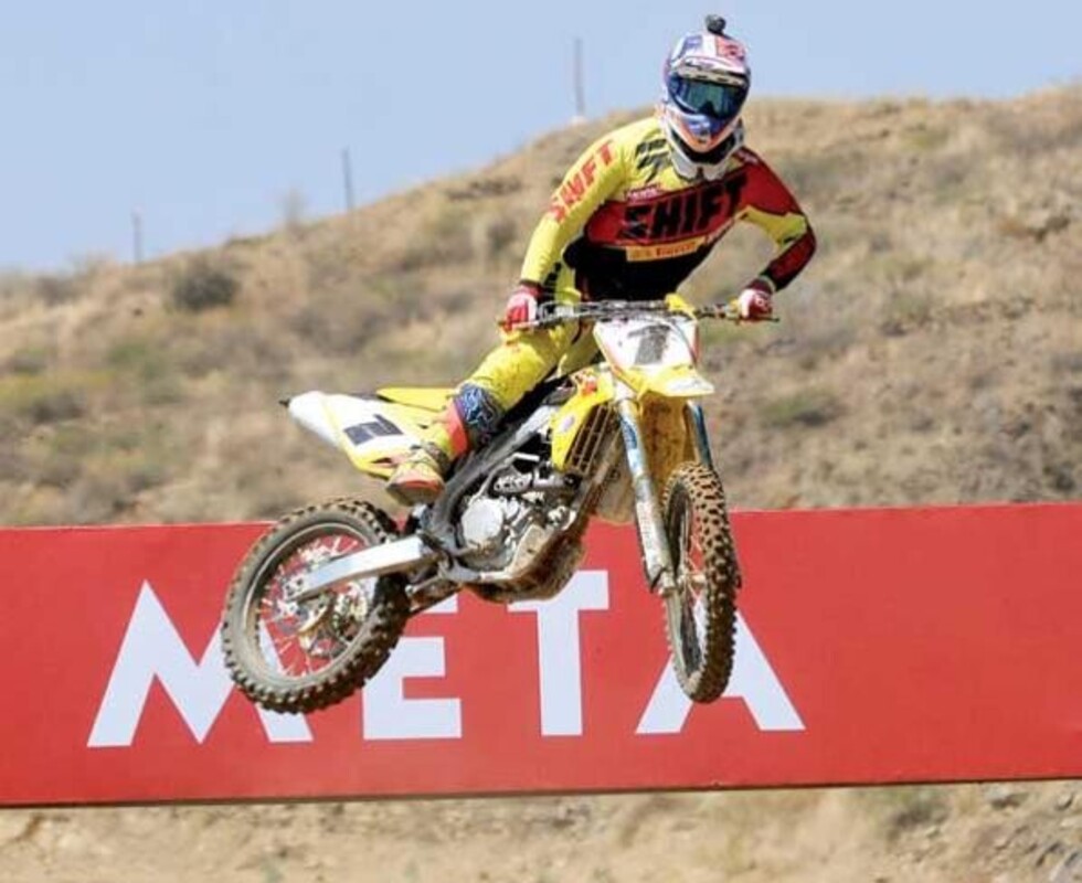 Antezana domina en el nacional de motociclismo