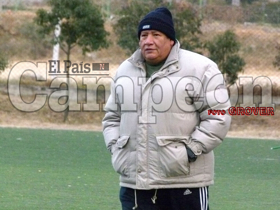 “Quieren borrar con el codo lo que escribieron con la mano”
