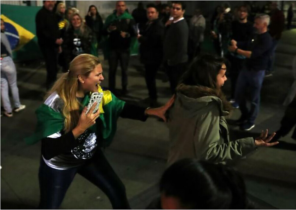 Elecciones Brasil en el caos tras ataque a candidato de extrema derecha Bolsonaro Elecciones Brasil en el caos tras ataque a candidato de extrema derecha Bolsonaro