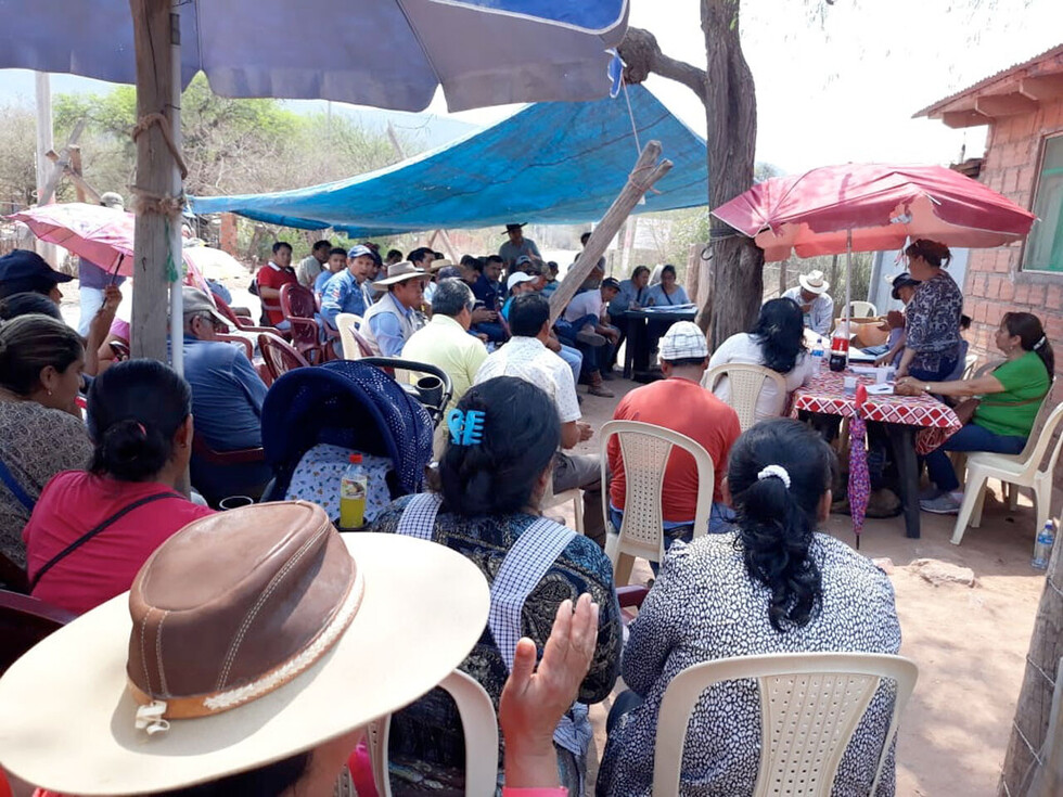 El INRA entrega tierras a Emapa