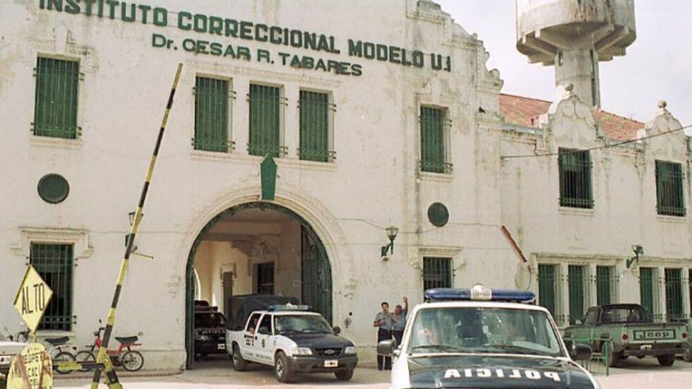 Hallan ahorcado a joven que mató a su hijastro