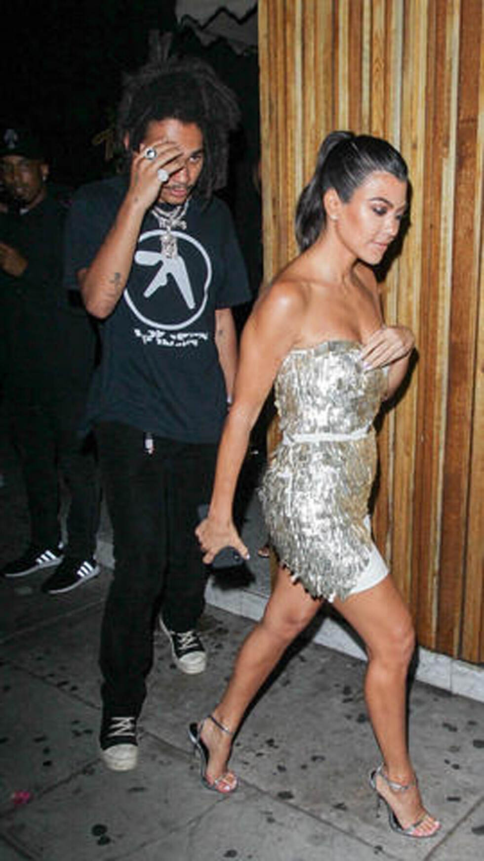 Kourtney salió  con un modelo  de 20 años
