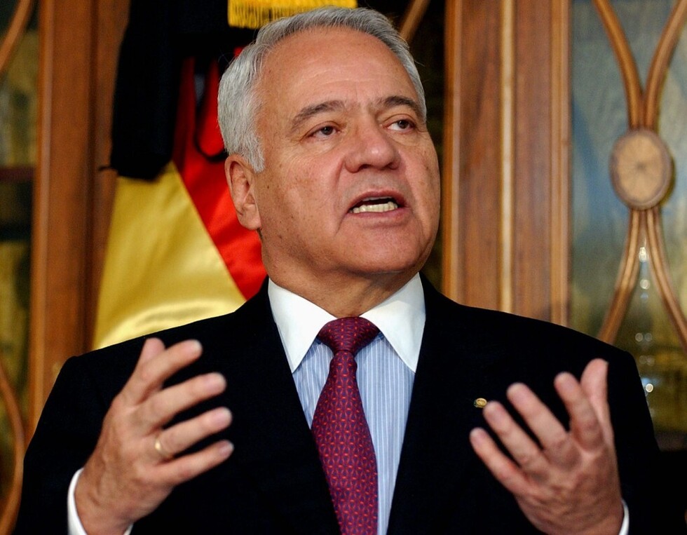 Presentan acusación formal contra Goni, Sánchez Berzaín y otros por el caso ENFE