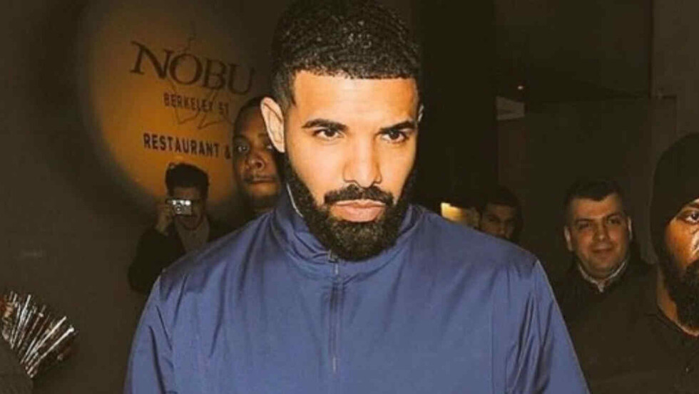 Una mujer es demandada  por Drake