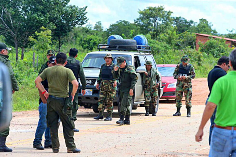 Atentado en desfile militar en Irán deja 24 personas muertas