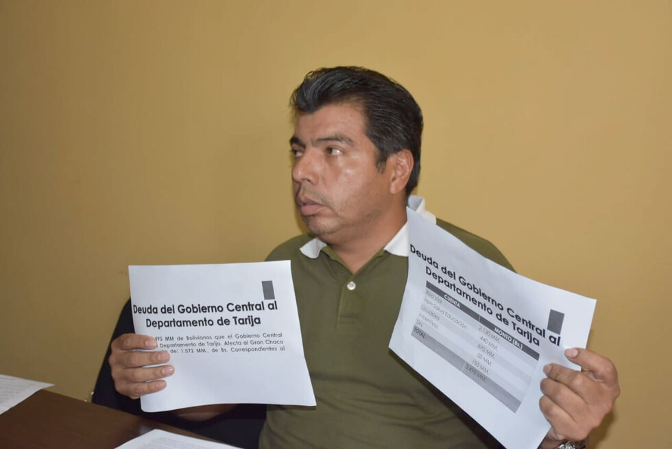 Critican recortes de mayoría neoliberal a reforma en Perú