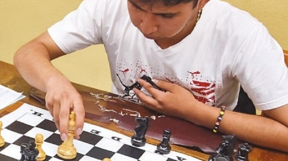 Ajedrecista boliviano invicto en el mundial de ajedrez en Georgia