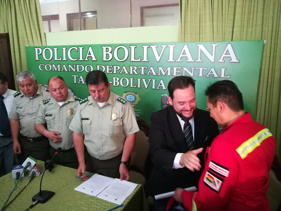 Cámara hotelera instala sistema de seguridad con la Policía