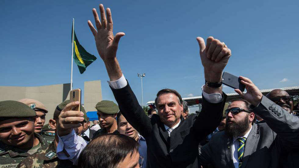 Brasil, al borde del extremismo militar-evangélico-agropecuario
