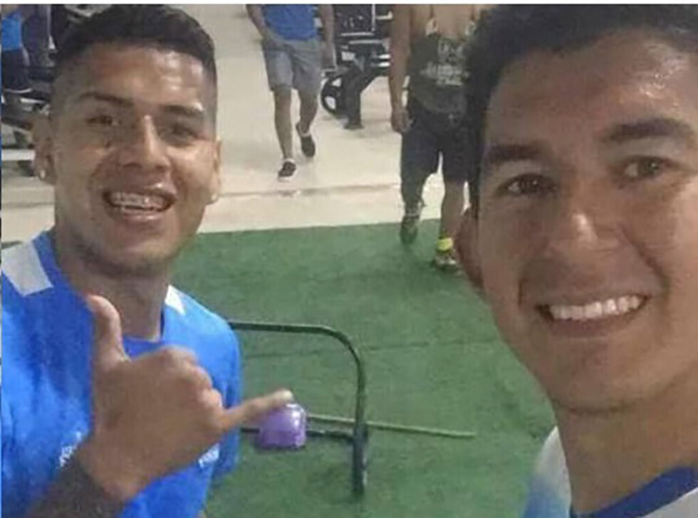 Petrolero golea en el clásico y sigue en carrera