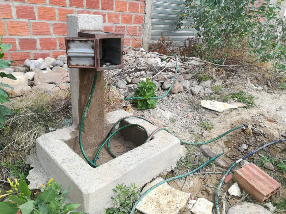 Pozos sépticos, la realidad de vivir en el barrio 14 de Enero