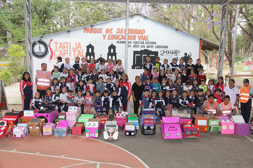 Tarde   de educación vial  con los peques