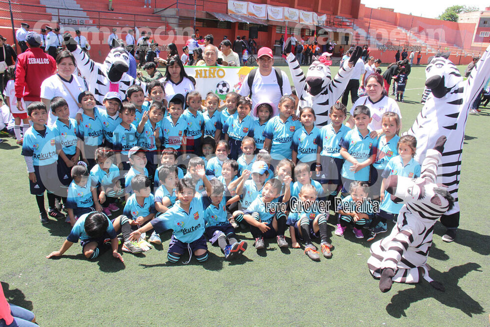 En marcha campeonato municipal de inter-jardines de fútbol