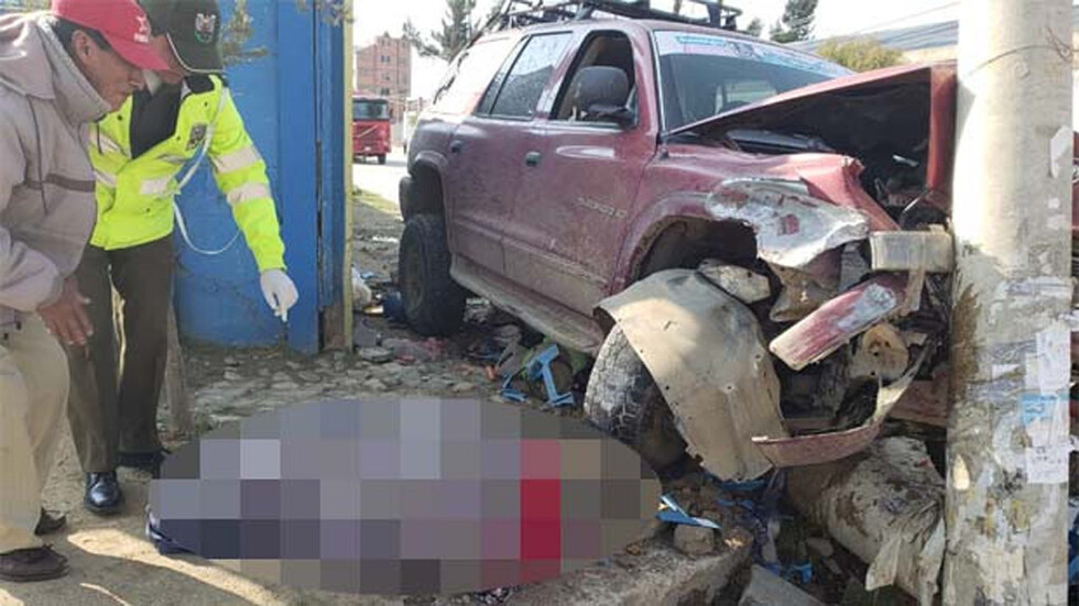 Dos mujeres  fallecieron  atropelladas  por vagoneta