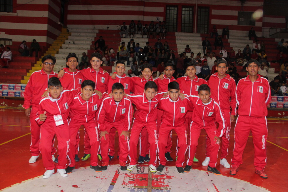Postales de los planteles del nacional sub-14 de futsal