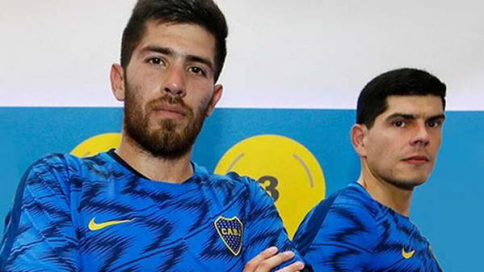 Rossi parece ganarle la pulseada a Carlos Lampe