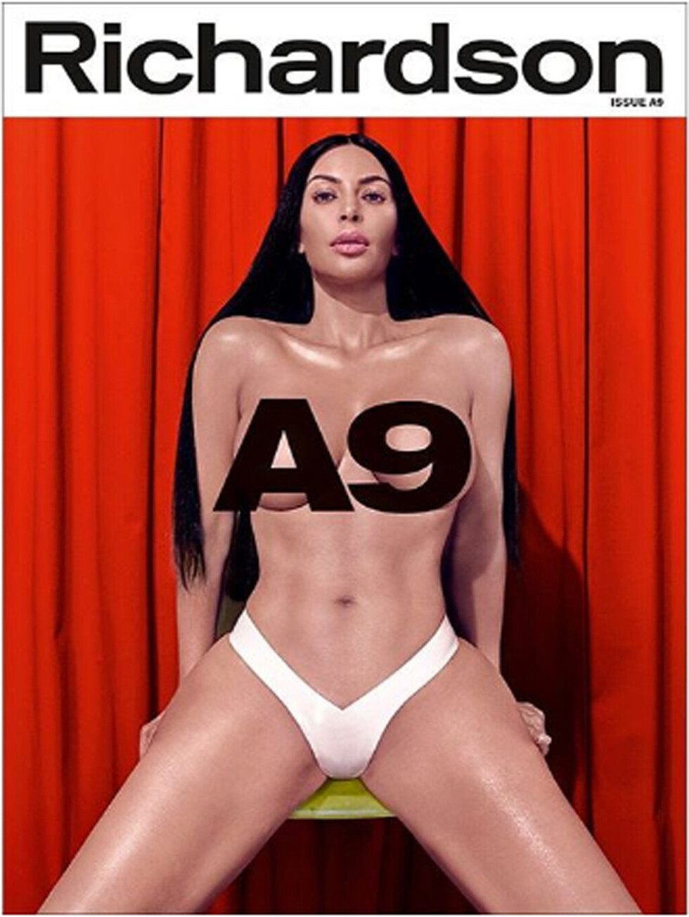 Kim volvió a  sacarse fotos  de infarto