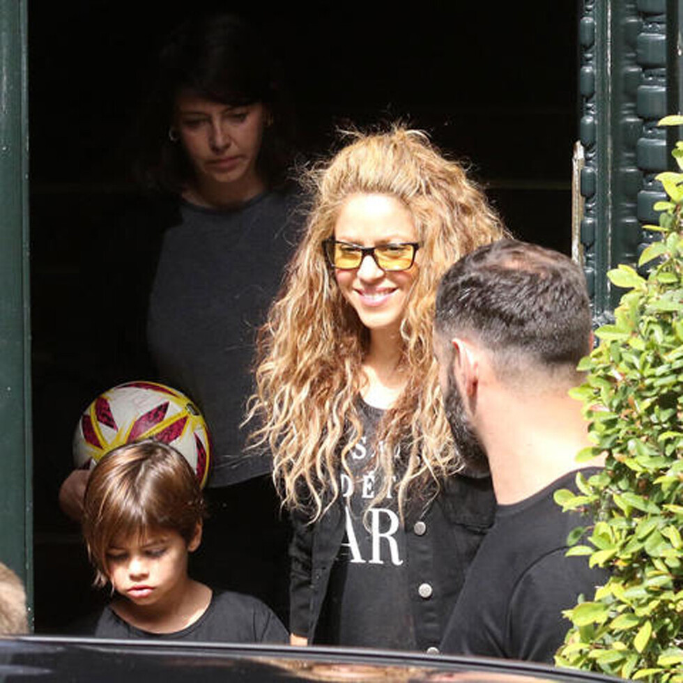 Shakira de  gira con  sus hijos