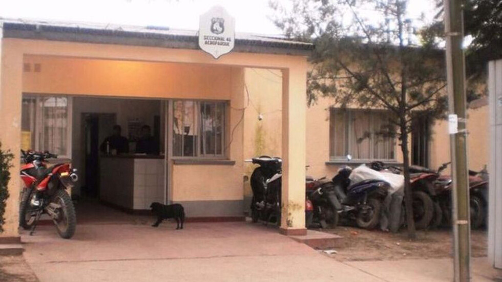 Cae tras acuchillar a su ex pareja y escapar esposado
