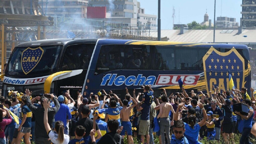 "Pudo ser una tragedía": Drámatico relato del chófer del bus de Boca atacado por hinchas de River "Pudo ser una tragedía": Drámatico relato del chófer del bus de Boca atacado por hinchas de River