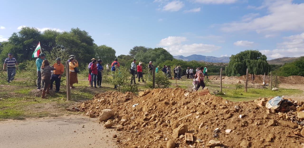 Inicia bloqueo indefinido en Padcaya