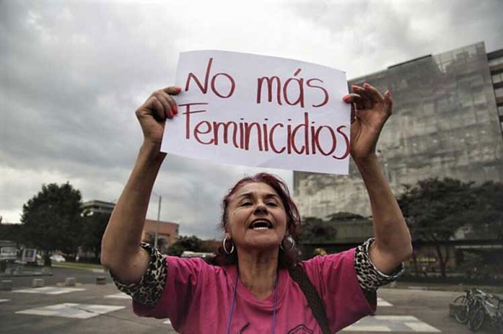 Armas legales no frenan todavía los feminicidios en América Latina
