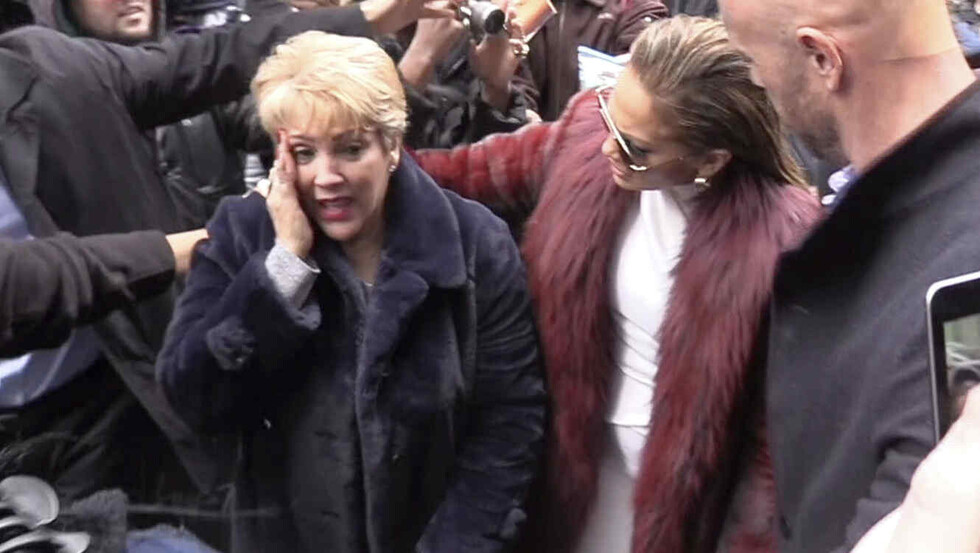 Golpean en  el rostro a la  mamá de JLo