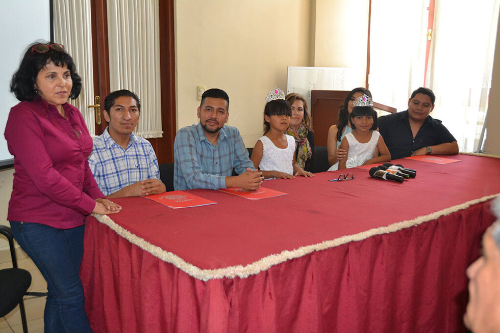 Reconocimiento  a cantantes  tarijeños