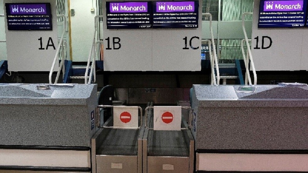 "Fallo del control del tráfico aéreo": Tercer aeropuerto británico cancela vuelos en 5 días