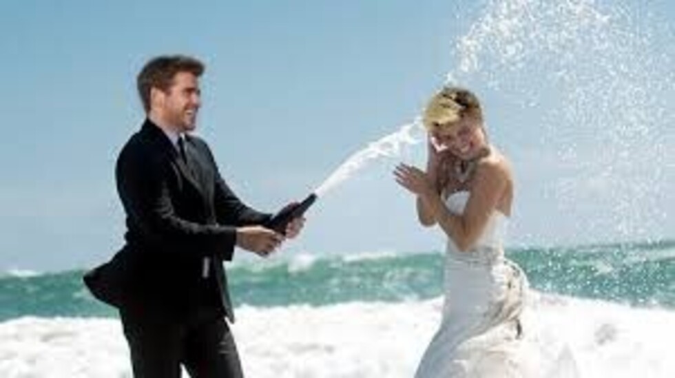 Revelean foto del casamiento de Miley Cyrus