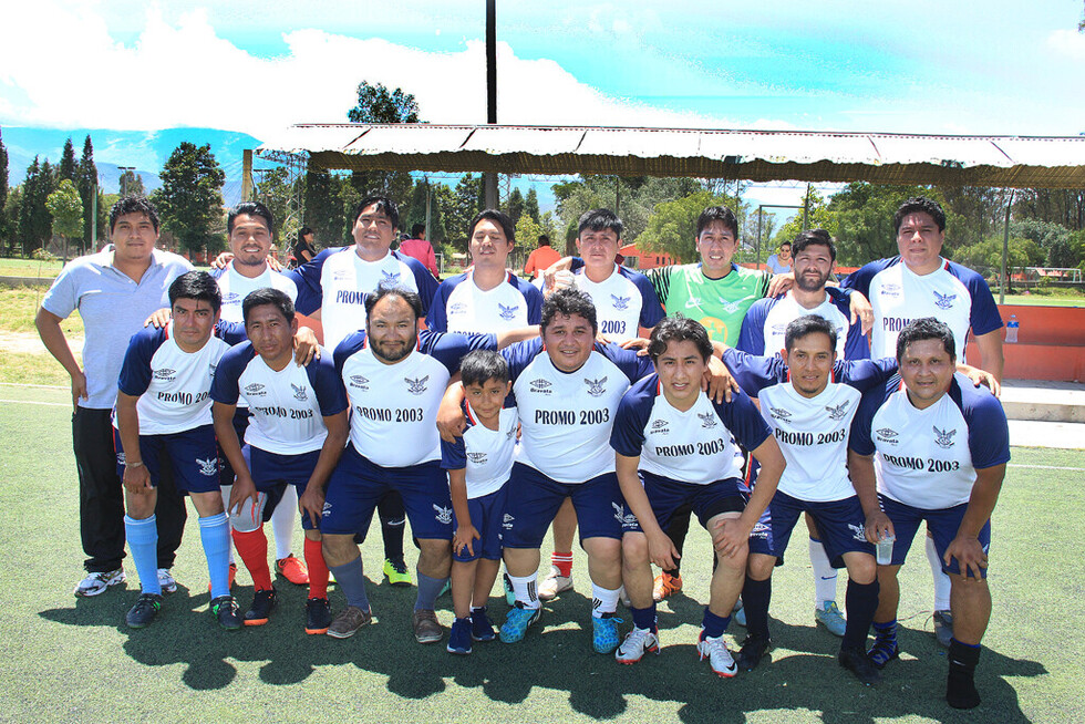 Postales del campeonato inter promociones  del colegio San Luis