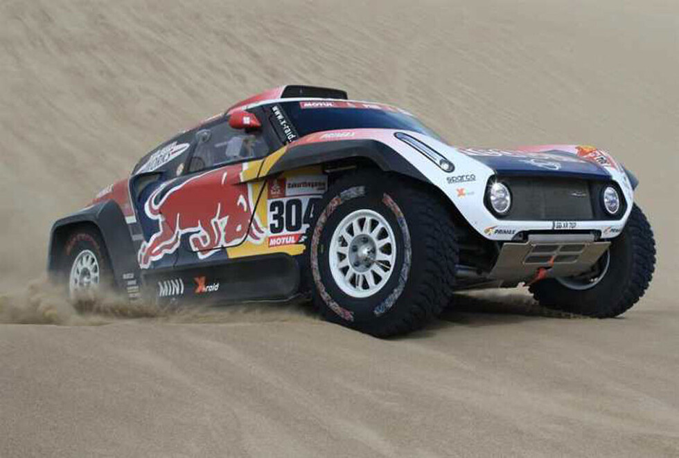 Peterhansel gana el tercer día, Al-Attiyah sube en la general