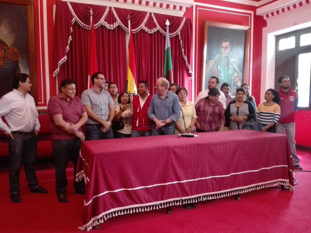 Firman contrato de Mitigación de Olores para el barrio San Luis