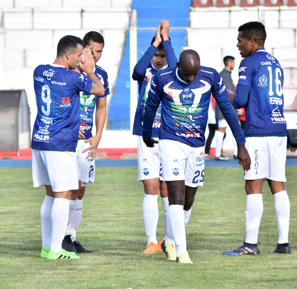 Deudas de dos clubes ponen en riesgo el inicio del torneo Apertura