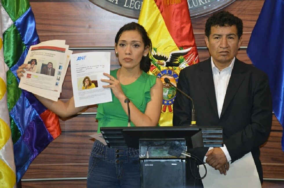 MAS fustiga a Sandoval, la acusa de mentir y tener inclinación política