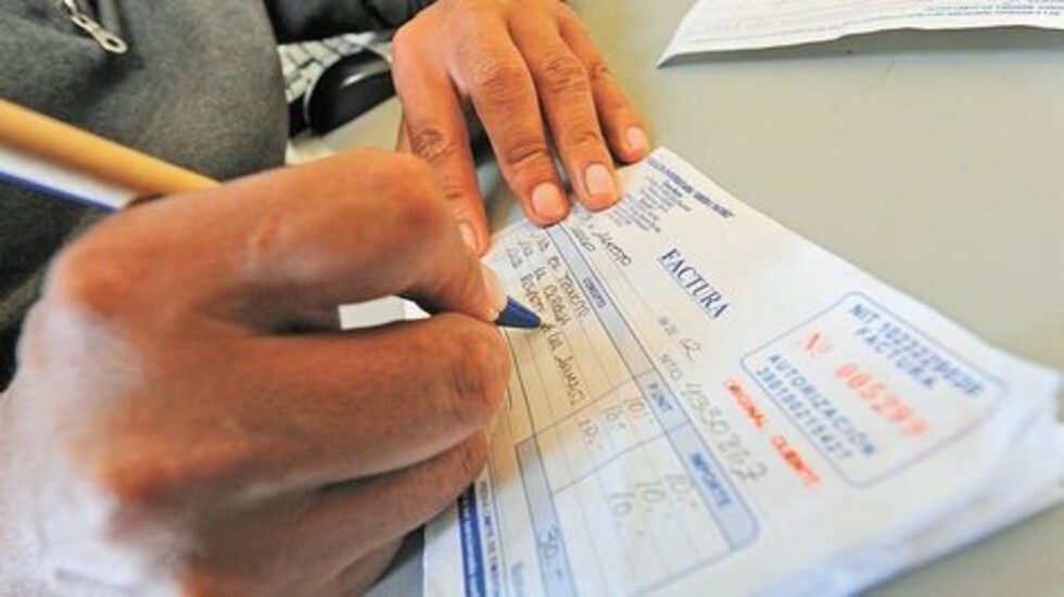 El SIN aplaza la facturación electrónica hasta agosto