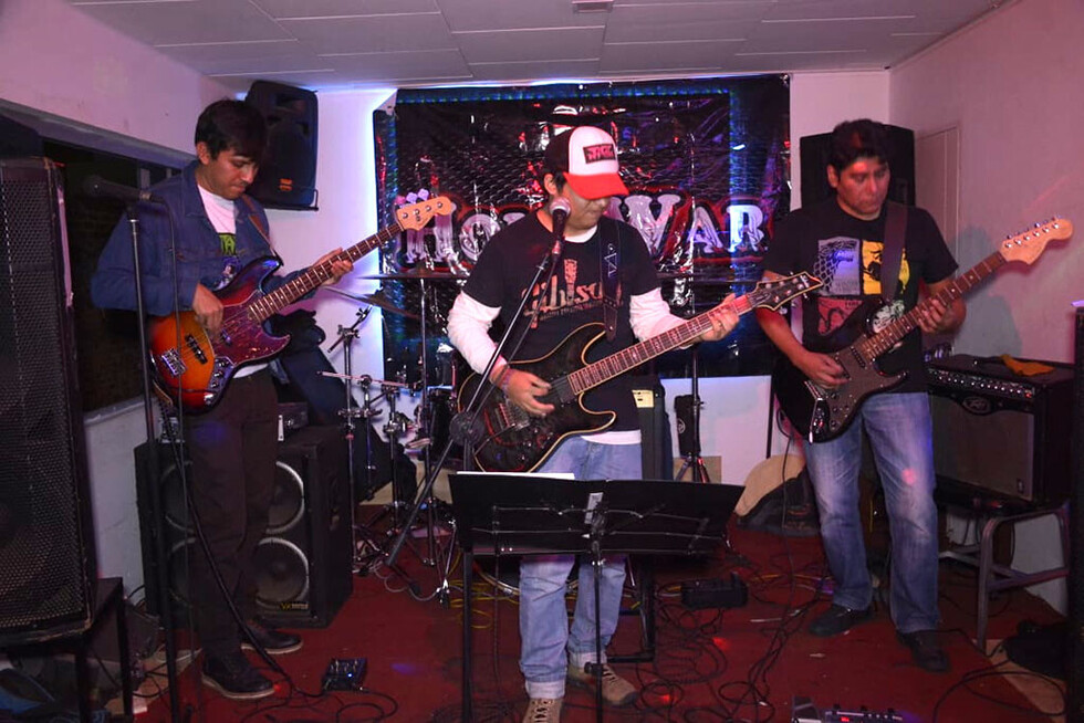Heavy Metal en la chura con HollyWar