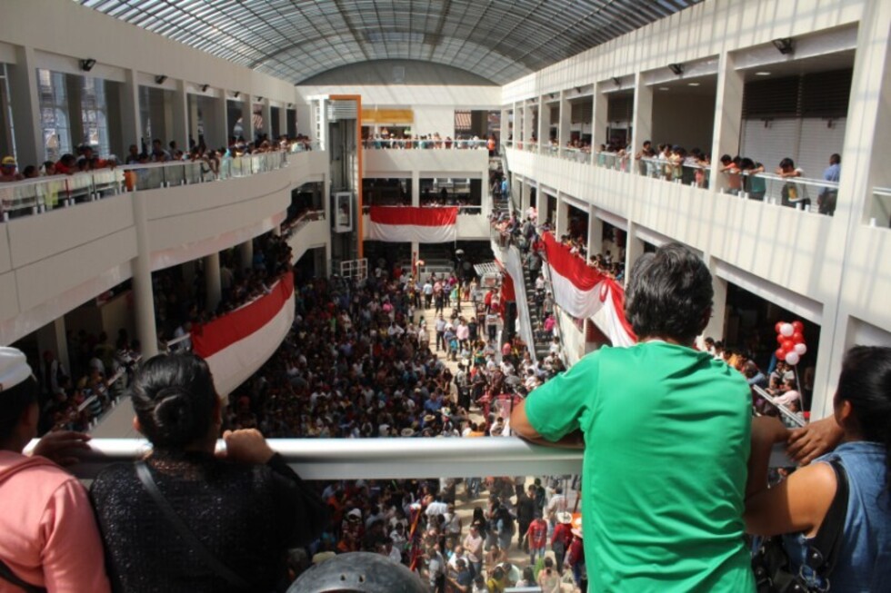 Municipio cede, negociará los canchajes del mercado Central