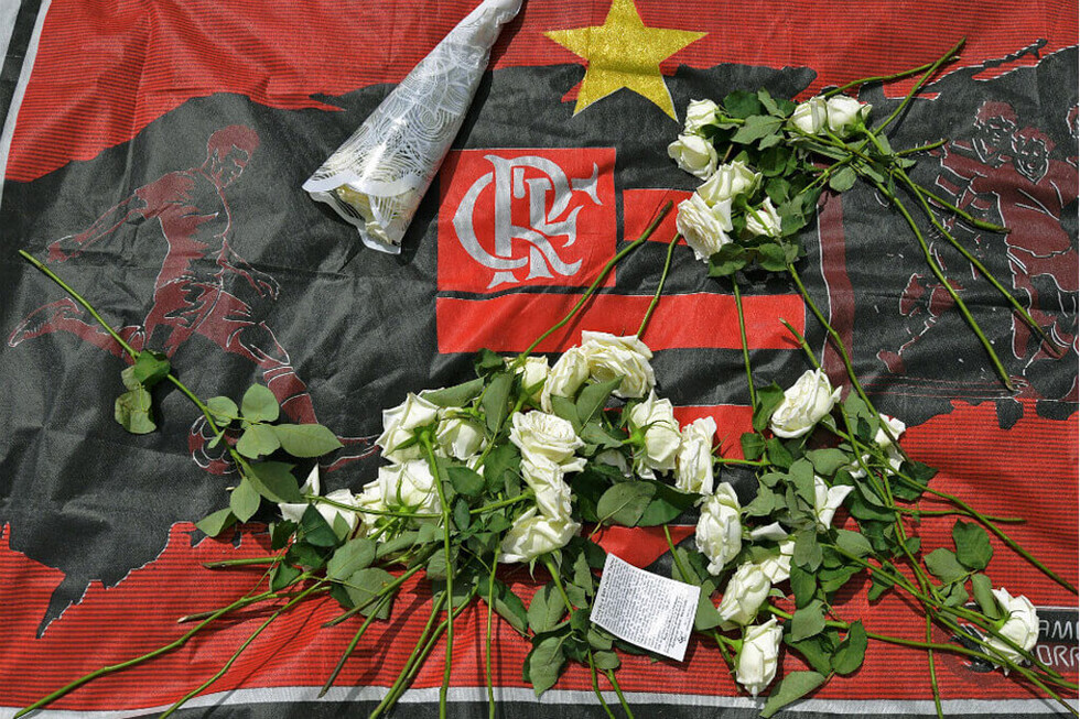 Mundo del fútbol se consterna por la tragedia del Flamengo