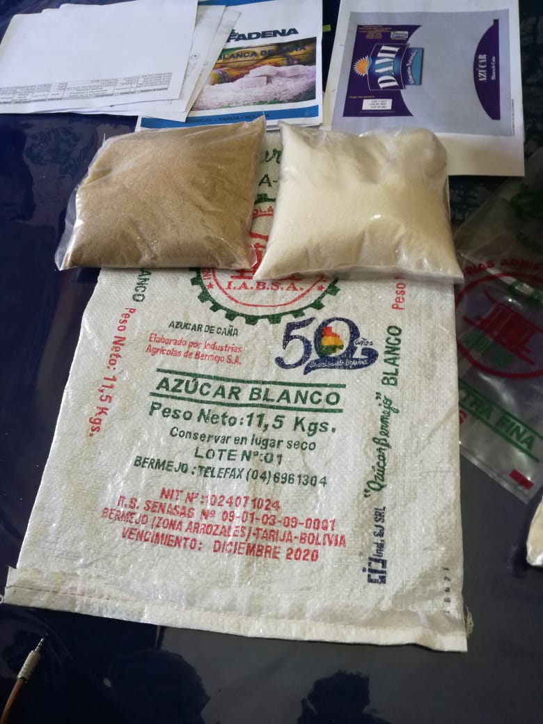 Venta de azúcar mezclado y con peso adulterado prolifera en los mercados de Tarija