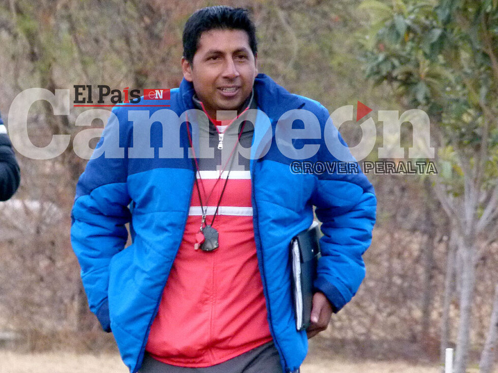 Tomayapo busca completar la plantilla para fichar a Pacheco