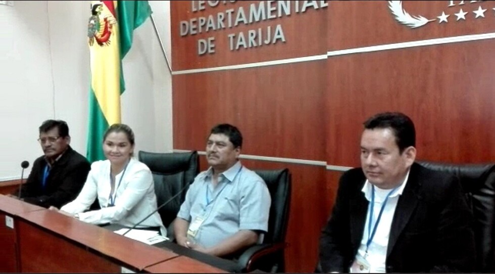 Asambleístas departamentales del país evalúan avance de procesos autonómicos en Tarija
