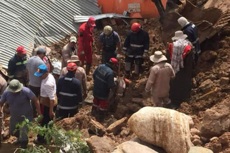 Derrumbe por lluvias quita la vida a una persona