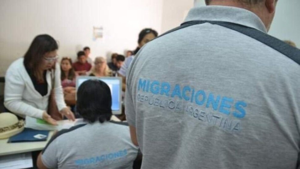 Expulsan de Argentina a boliviano por violación