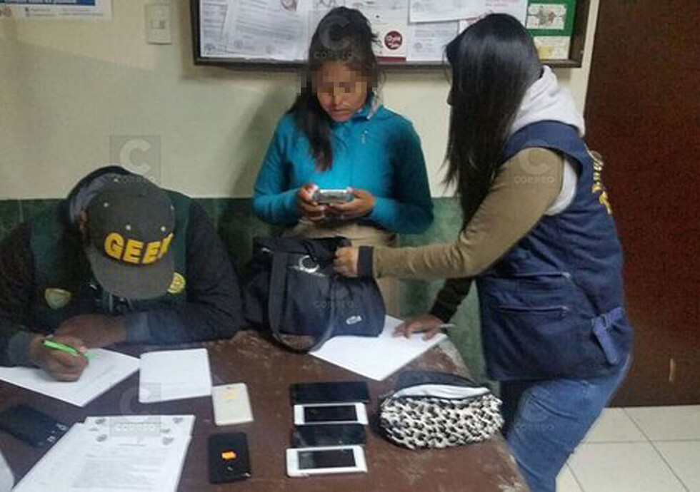 Aprehenden a mujer por vender celulares robados por internet