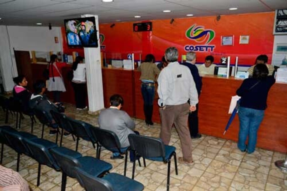Suspenden a ejecutivos del sindicato de Cosett