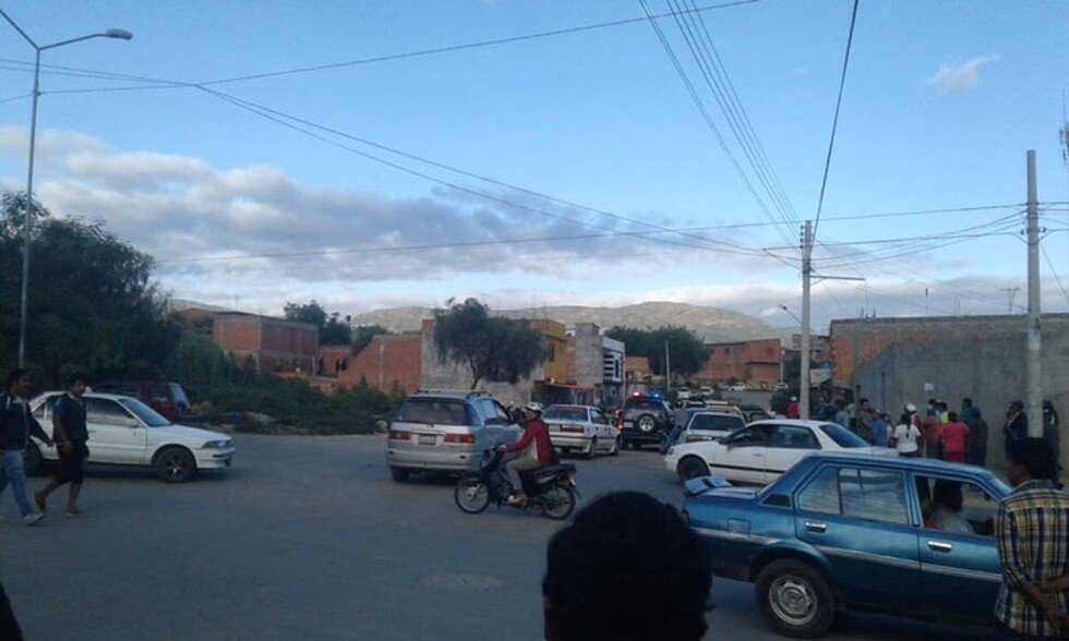 Balacera en la avenida La Paz, policía busca responsables