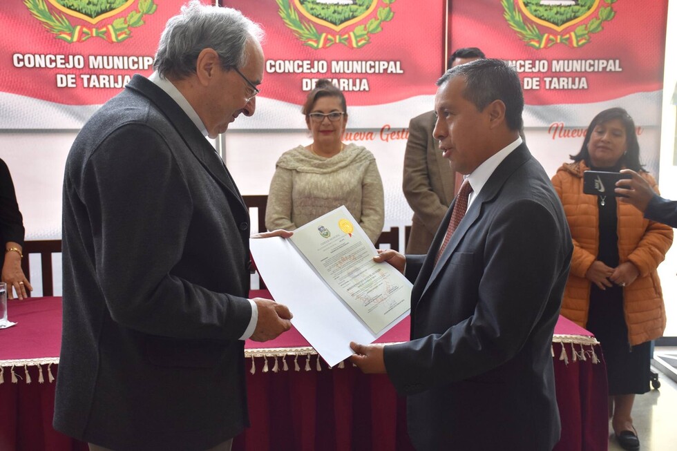 Concejo reconoce labor de Monseñor Javier del Río