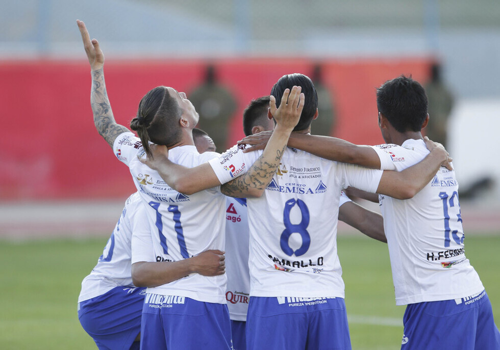 El santo festejó su aniversario con triunfo