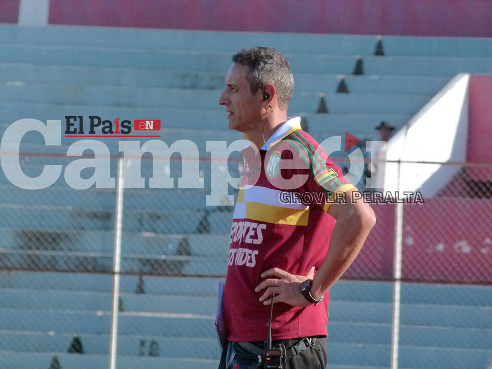 Raúl Musuruana: “Fue triunfo complicado ante un rival muy difícil”
